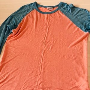 LuLaRoe Randy tee